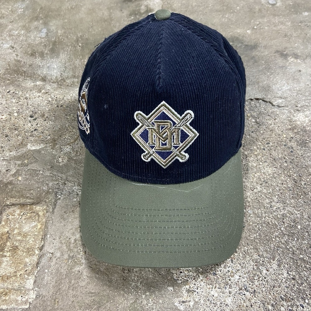 New Era 9Forty Milwuakee Brewers Cap Snap Back Adjustable Black Corduroy MLB